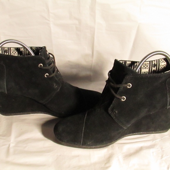 TOMS Women's Desert Wedge Ankle Booties - Picture 5 of 8